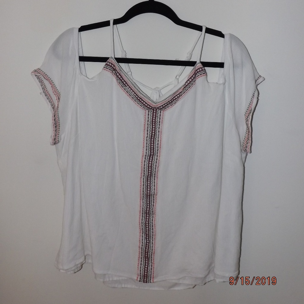 Cute fall cold-shoulder shirt w/ adjustable straps